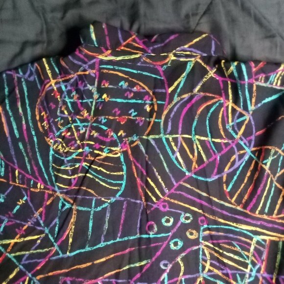 Vintage Basic Editions Abstract Geometric Hawaiian Shirt - Picture 6 of 6